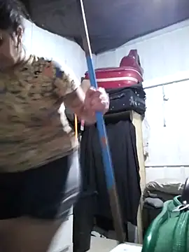 Snapshot of Fellyna chatting on 11.28.25 Fellyna online show from 11.28.25