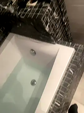 gryzoon online show from 10.23.25