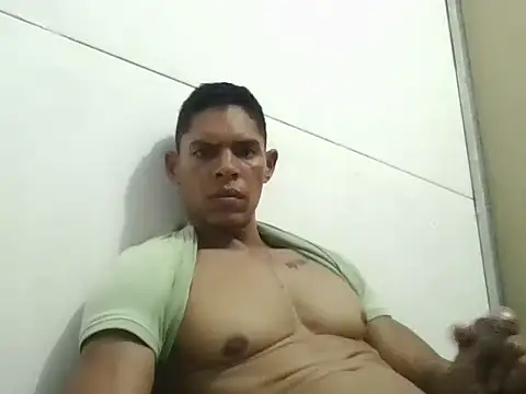 LatinoXXl23cm online show from 10.30.25
