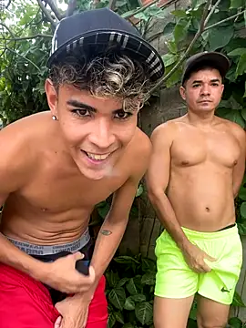 Snapshot of twinks_28 chatting on 09.29.25 twinks 28 online show from 09.29.25