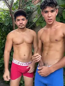 Snapshot of twinks_28 chatting on 10.18.25 twinks 28 online show from 10.18.25