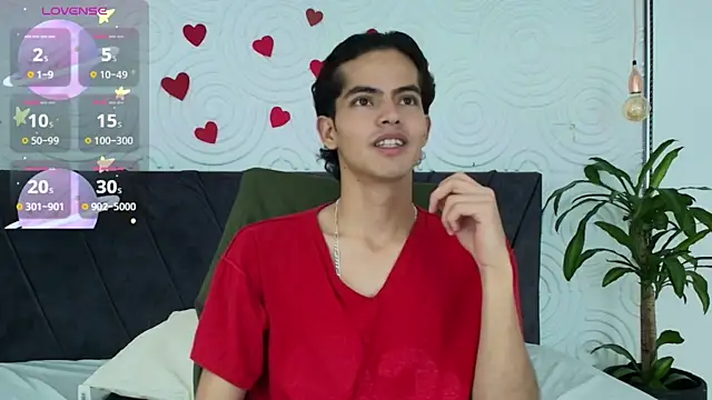 Snapshot of Maximoherrera_16 chatting on 04.16.26 Maximoherrera 16 online show from 04.16.26