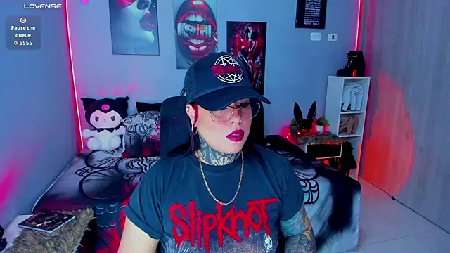 Snapshot of Veronika_metal chatting on 10.06.25 Veronika metal online show from 10.06.25