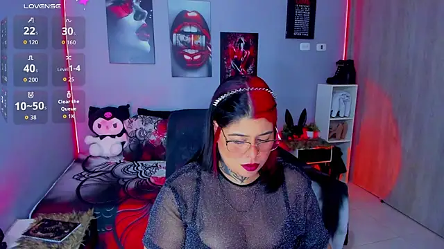 Snapshot of Veronika_metal chatting on 10.08.25 Veronika metal online show from 10.08.25