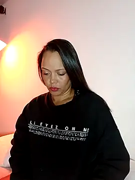 Sheila Sazs1 online show from 11.29.25