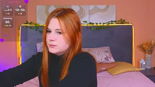 Eva Starlight online show from 10.14.25