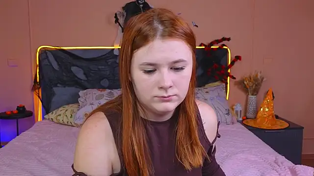 Eva Starlight online show from 10.18.25