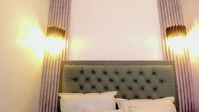 PaolaB g online show from 03.12.25