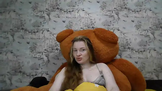 Snapshot of Eveline_May chatting on 11.05.25 Eveline May online show from 11.05.25