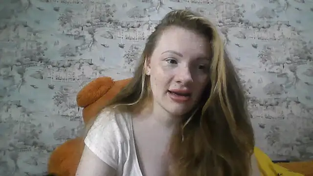 Snapshot of Eveline_May chatting on 11.11.25 Eveline May online show from 11.11.25