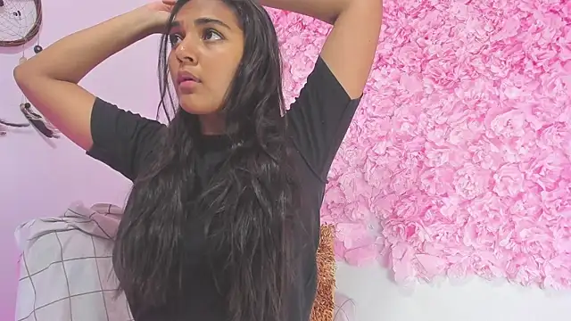 Melodymoore  online show from 02.28.26