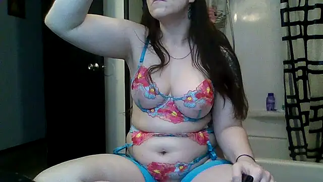 Snapshot of mrstoxox4594 chatting on 10.23.25 mrstoxox4594 online show from 10.23.25