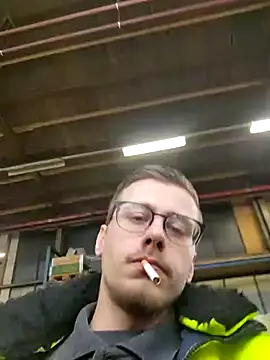 luckyluuk25 online show from 02.25.25