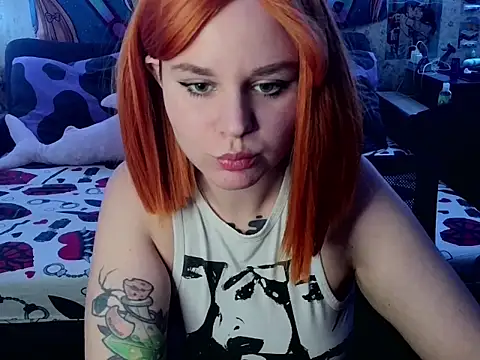 Snapshot of HelloKaterina15 chatting on 03.10.25 HelloKaterina15 online show from 03.10.25