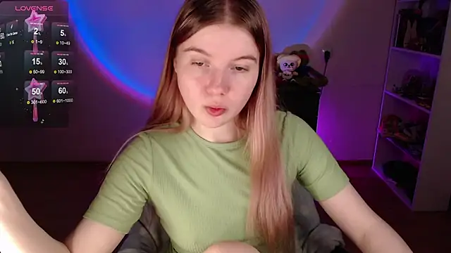 Strawberry juli online show from 02.16.26