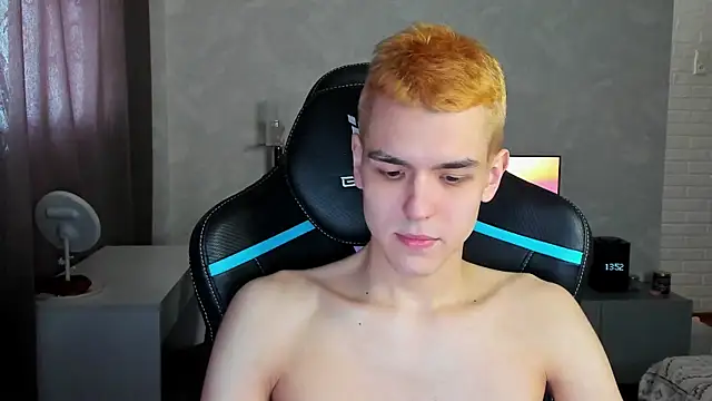 TravisRevas online show from 03.08.25