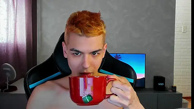 TravisRevas online show from 03.09.25