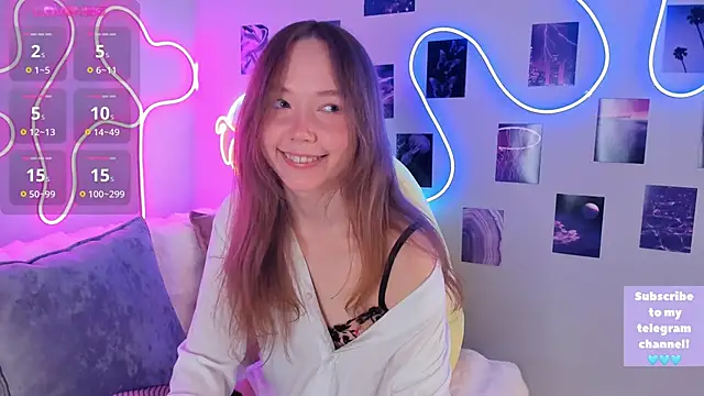 Snapshot of Dreamy_Polly chatting on 03.06.25 Dreamy Polly online show from 03.06.25