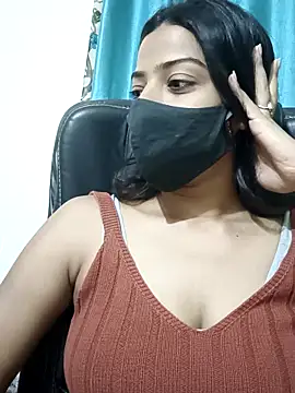 Snapshot of CRAZY__BITE chatting on 04.18.26 CRAZY BITE online show from 04.18.26