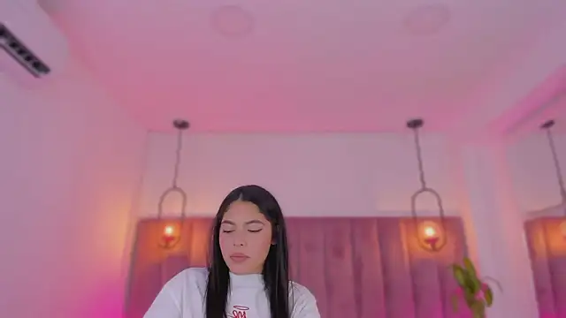 Snapshot of Haily_b chatting on 03.02.26 Haily b online show from 03.02.26