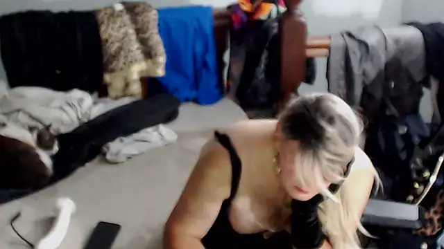 emmex671 online show from 10.27.25