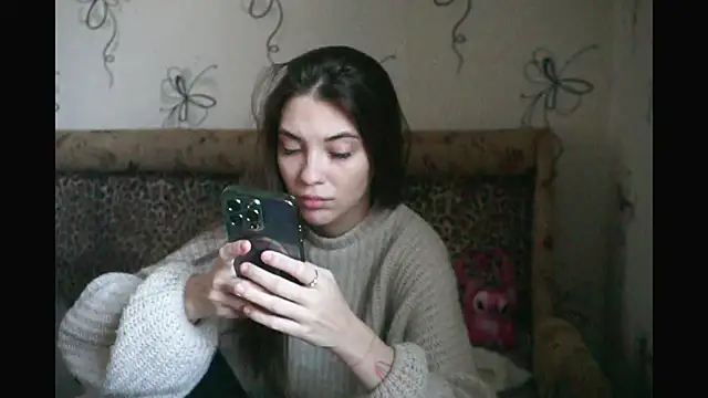 Snapshot of MrrKate chatting on 03.08.25 MrrKate online show from 03.08.25