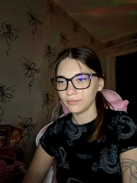 Snapshot of MrrKate chatting on 10.01.25 MrrKate online show from 10.01.25