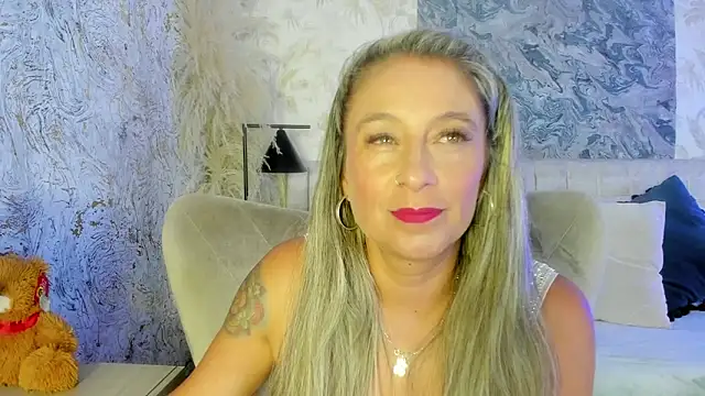 Liannaa  online show from 12.01.25