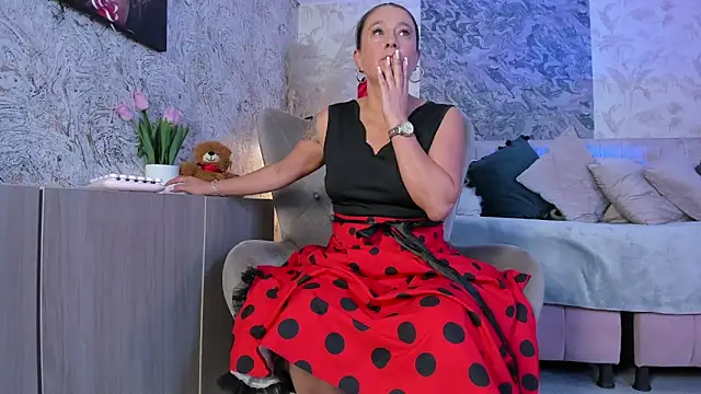 Snapshot of Liannaa_ chatting on 02.16.26 Liannaa online show from 02.16.26