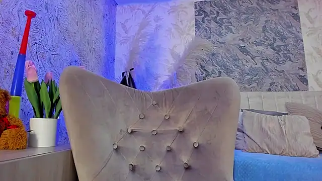 Arianaa collins online show from 07.07.26