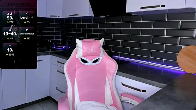 ShaiyaMinn3 online show from 10.11.25