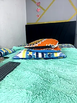 angellicaa  online show from 10.22.25