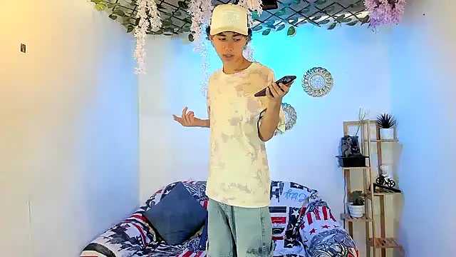 Maxxi hot23 online show from 11.06.25