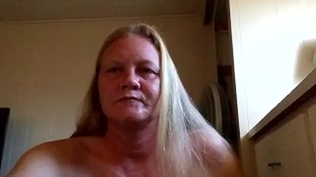 Snapshot of wetnwildforyou chatting on 09.19.25 wetnwildforyou online show from 09.19.25