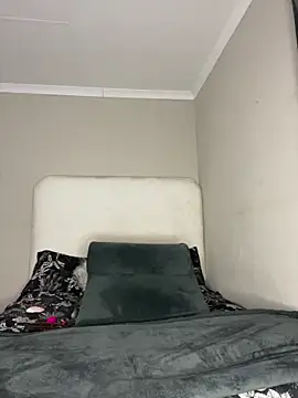 Snapshot of PrincessTamara chatting on 12.21.25 PrincessTamara online show from 12.21.25