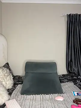 Snapshot of PrincessTamara chatting on 02.02.26 PrincessTamara online show from 02.02.26