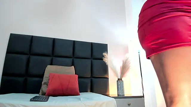 SeleneLujan online show from 12.18.25