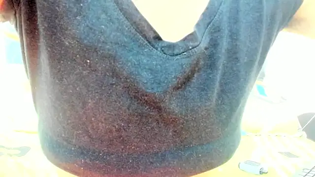 Snapshot of loverisu-coral chatting on 03.20.25 loverisu-coral online show from 03.20.25