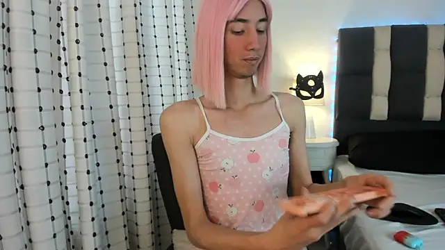 Snapshot of loverisu-coral chatting on 11.09.25 loverisu-coral online show from 11.09.25