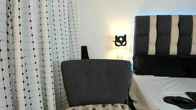 Snapshot of loverisu-coral chatting on 11.27.25 loverisu-coral online show from 11.27.25