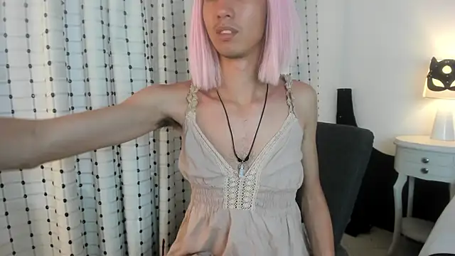 Snapshot of loverisu-coral chatting on 12.05.25 loverisu-coral online show from 12.05.25