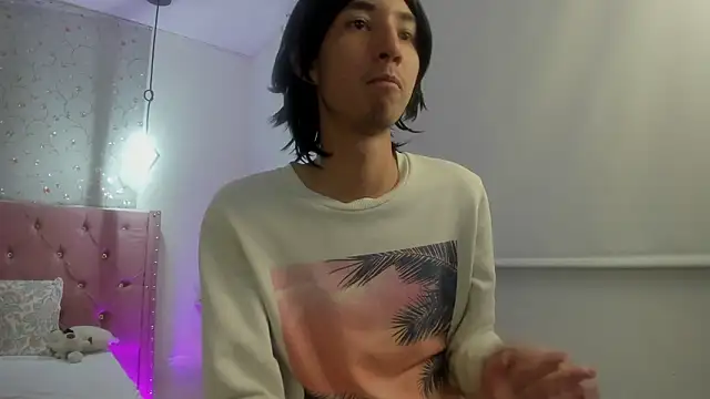 loverisu-coral online show from 02.21.26