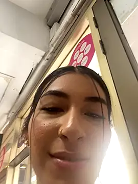 AshleyG 222 online show from 09.27.25