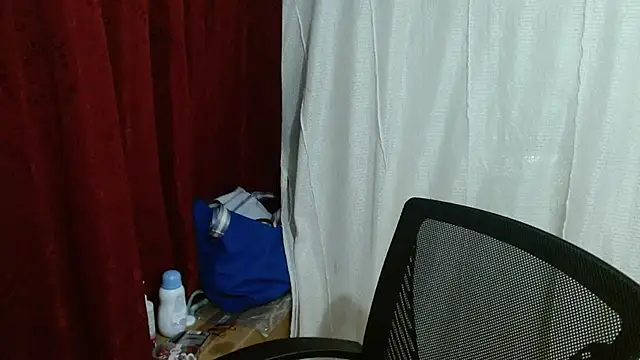 Snapshot of saralo__ chatting on 04.16.26 saralo online show from 04.16.26