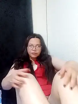 Snapshot of Novata chatting on 11.25.25 Novata online show from 11.25.25