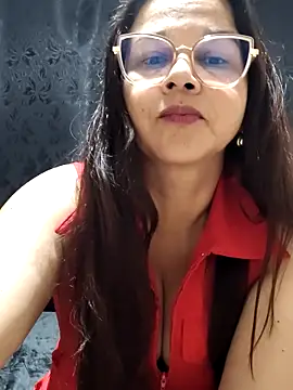 Snapshot of Novata chatting on 02.14.26 Novata online show from 02.14.26