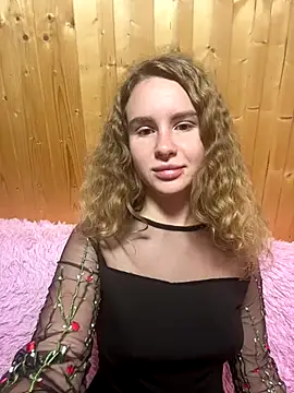 Snapshot of nemesidaM chatting on 11.10.25 nemesidaM online show from 11.10.25