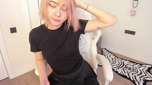 Snapshot of ka00ru_chan chatting on 06.27.26 ka00ru chan online show from 06.27.26