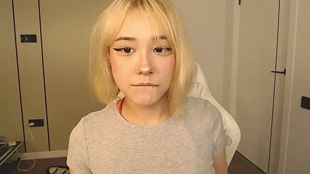 Snapshot of ka00ru_chan chatting on 07.27.26 ka00ru chan online show from 07.27.26