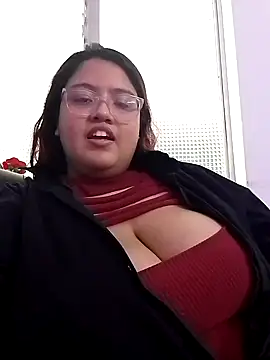 Tefany Smith online show from 09.28.25